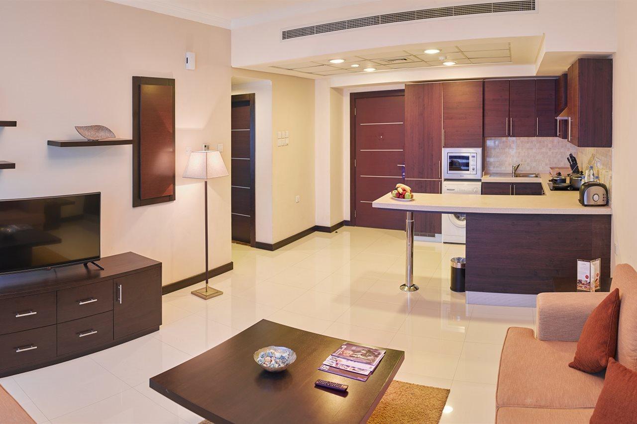 מנאמה Tulip Hotel & Suites מראה חיצוני תמונה