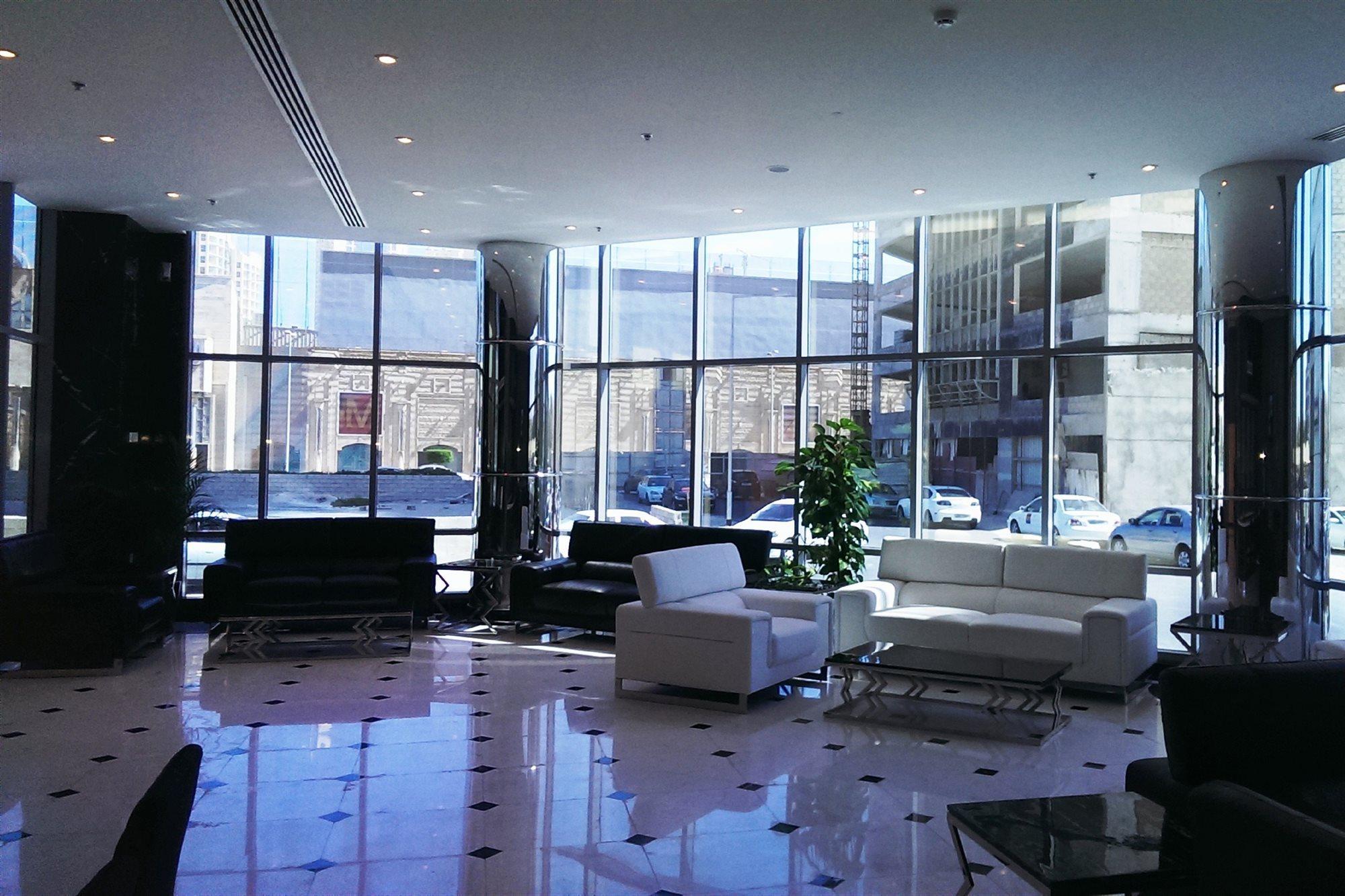 מנאמה Tulip Hotel & Suites מראה חיצוני תמונה