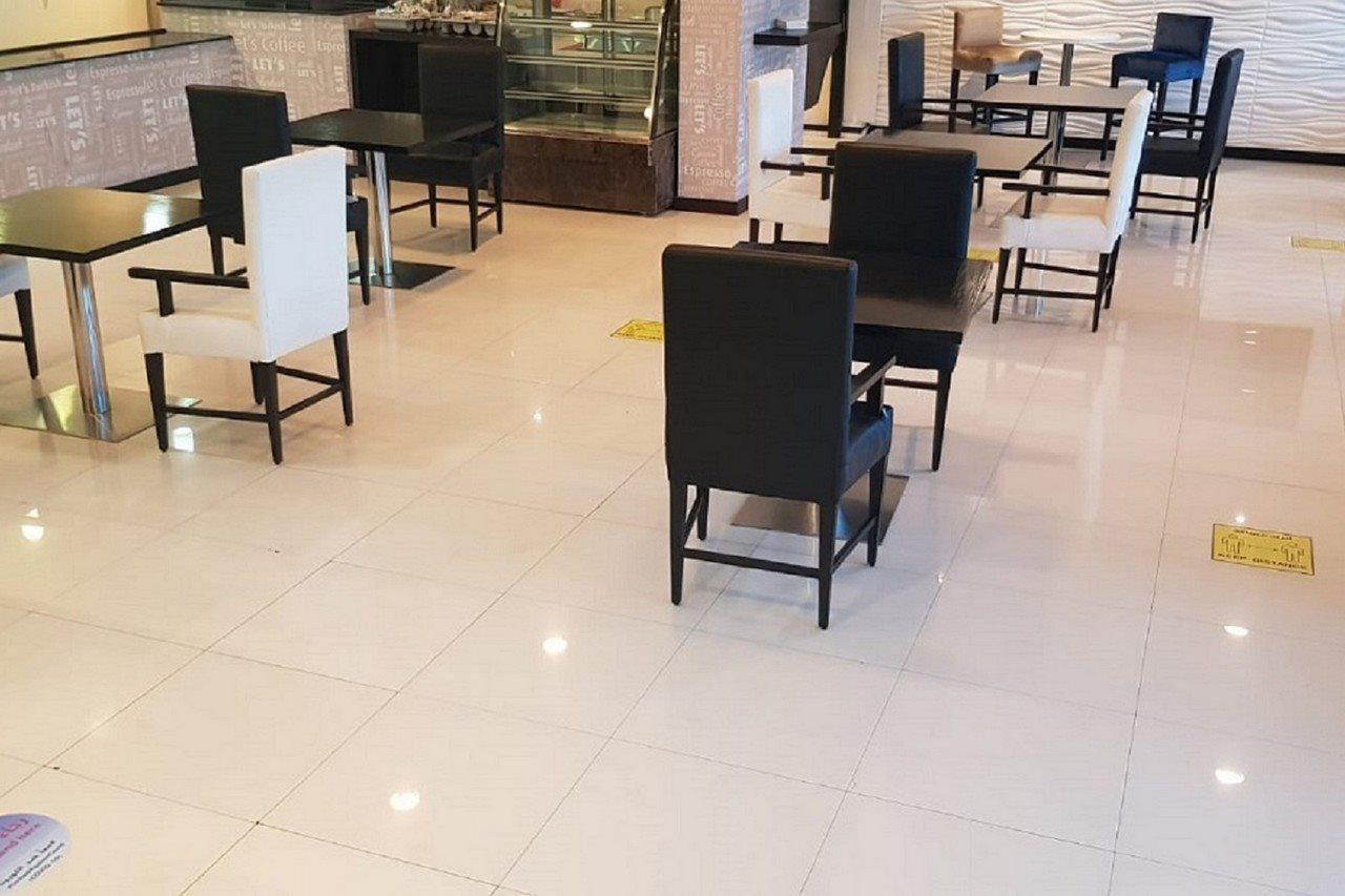 מנאמה Tulip Hotel & Suites מראה חיצוני תמונה