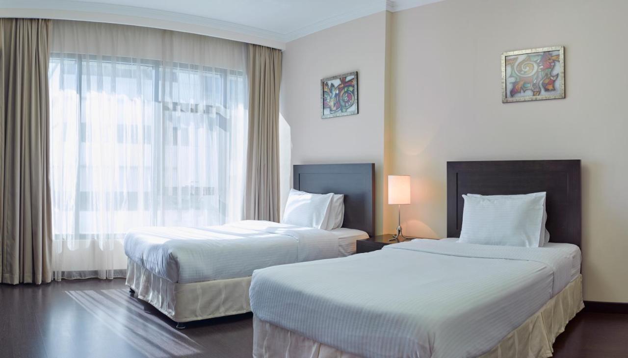 מנאמה Tulip Hotel & Suites מראה חיצוני תמונה
