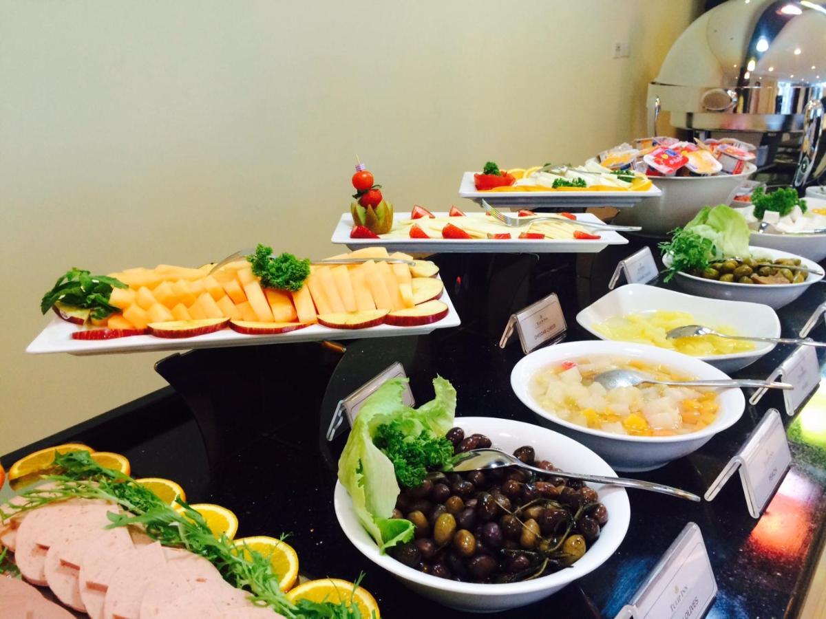 מנאמה Tulip Hotel & Suites מראה חיצוני תמונה